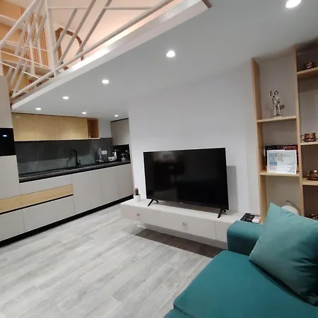 Verona Smart Apartament2 * ティラナ